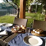 La Casa Del Gelsomino Couette-café 4*