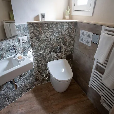 Bed & Breakfast La Casa Del Gelsomino 4*